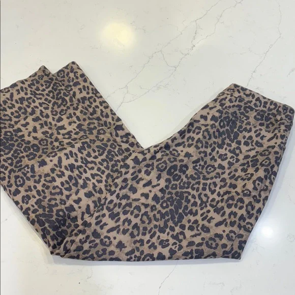 Cheetah Print Baggy Jeans - Picture 4 of 6
